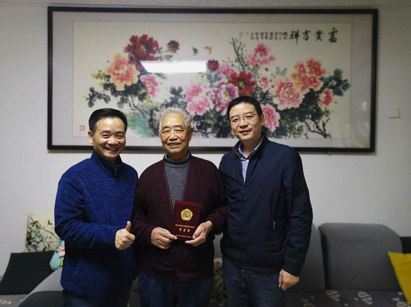 糧油集團(tuán)黨委副書記、副總經(jīng)理、工會(huì)主席王暉 看望慰問(wèn)抗美援朝老同志